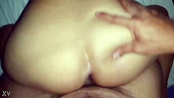 LA CHURONA EXPLODES IN ORGASM DURING PUSSYFUCKING