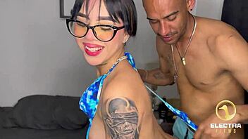 Wanna see hung stud split skinny Venezuelan teen live on cam?