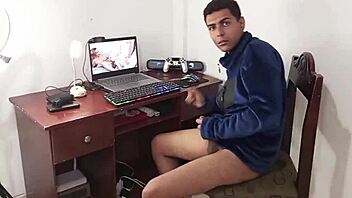 I catch friend masturbating then suck his cock hungrily