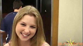 curvy sunny lane bangs cock in clinic