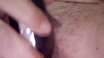 sammie spreads legs for intense pussy licking