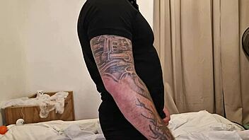 halloween creep fucks her big ass and cums hard