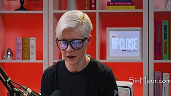 Nerdy cutie Leana Lovings bares all prettily