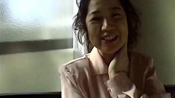 hey asian mommy, love watching you vibe that hairy pussy to orgasm