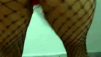 gostosa shakes big ass boobs sexy pov tits bounce