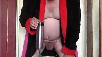 Hello guys, love watching me gulp down my warm pee? i crave yours too!