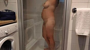tanned babe enjoys hotel bathroom play in sharm el sheikh