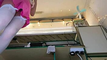 Super Sexy Slim 18 Year Old Thong Tease Upskirt Outdoor