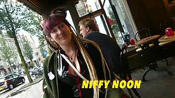 Niffy Noon première anal BBC salope Xbiz Amsterdam