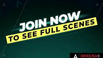 Lesbian Cutie Shows Best Friend Pussy Licking Fun!