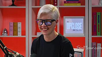 Nerdy cutie Leana Lovings bares all prettily