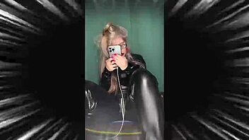 my sissy office inspectshun feels so naughty