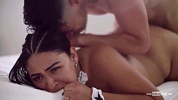 venezuelan curvy maid rough pussy pounding session