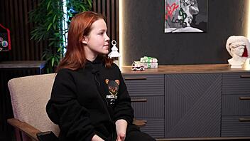 i answer subscriber questions with bella mur while she teases on casting couch