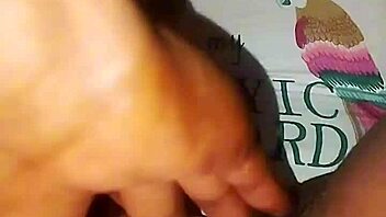 En-Chan Masters Three Fingers Deep Pussy Technique Part 1 Closeup