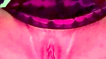 i show off my big clit puffy pussy