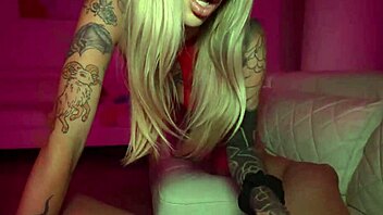 tattooed cassidy luxe rides johnny love's cock in tight ass