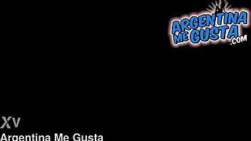 huge natural teen boobs cameltoe in yoga spandex.