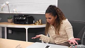 lesbian pussy licking gangbang heats up at work