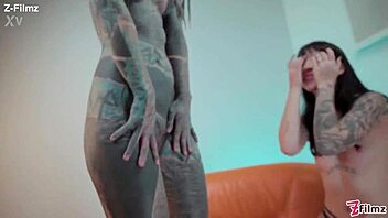 hey goth teen orgasms squirting on anal toys