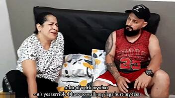 😍 chica con fetiche pies se excita con masaje compañero casa y pide follada dura 🇨🇴