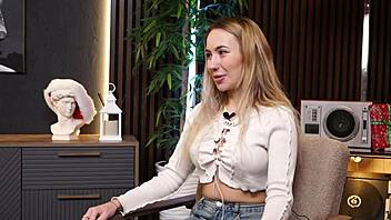 i answer subscriber questions with bella mur while she teases on casting couch