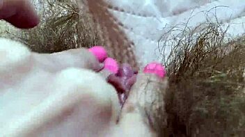 extreme closeup huge clit rub to orgasm!
