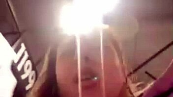 bbw teen masturbates wet pussy in taxi mall