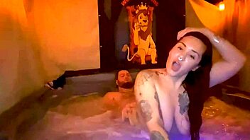 quickie creampie jacuzzi fuck santana red milf
