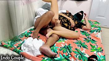 Indo bokep awek melayu student creampie bangs muscular chubby curves