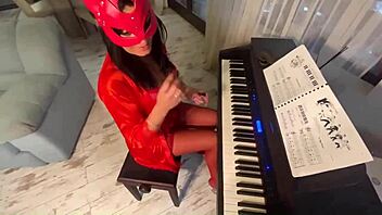 milfycalla compiles latina fetish blowjobs in big ass shorts