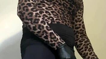 Watch me fuck ripe papaya first time it felt so damn good