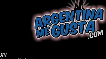 huge natural teen boobs cameltoe in yoga spandex.