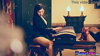 Passionate petite Chinese teen Wu Muxi bares hairy pussy