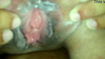 i can't resist rubbing and guiding that young cock bareback 😈 karina and lucas