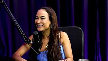 loira's pussy vibrated wildly after swing house confession she squirts easy!