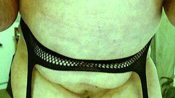 wanna roleplay ir with my dildo daddy?