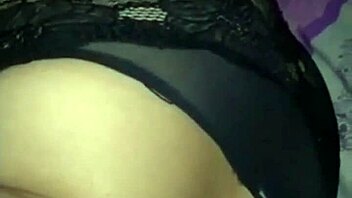 indonesian babe plays at friend's dorm