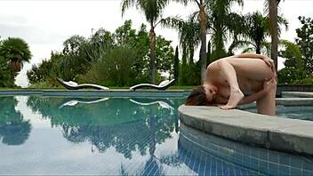 jenna j ross pinches her hard nipples while fingering to intense cum