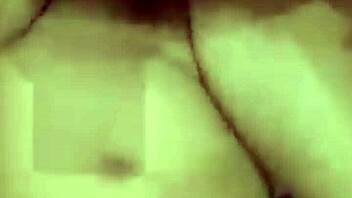 indonesian babe plays at friend's dorm