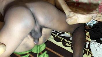 DESI BHABHI FUCKS FRIEND HARD IN HOTEL