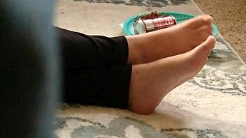 Candid Hidden Cute Feet Fetish Captured