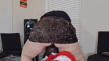 i get my fat pussy fingered by black guy in clinic