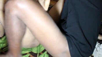 DESI BHABHI FUCKS FRIEND HARD IN HOTEL