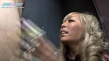 luv these sexy japanese legs in stokings so much