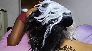 Curvy Latina 18+ Bares Dangerous Ass Curves