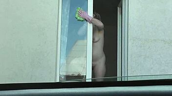 Mature Milf Neighbor Strips Naked Washing Windows Taxi Peeps Pussy