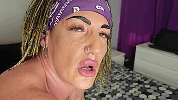 Muscular milf's big ass and clit squirt from deep anal