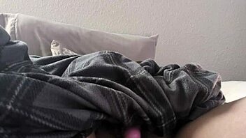 chubby hairy pussy solo vibrator orgasm bedroom homemade play