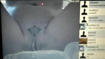 OH WOW! Loira SHOVES Fist DEEP In Tight Cuzinho Now!